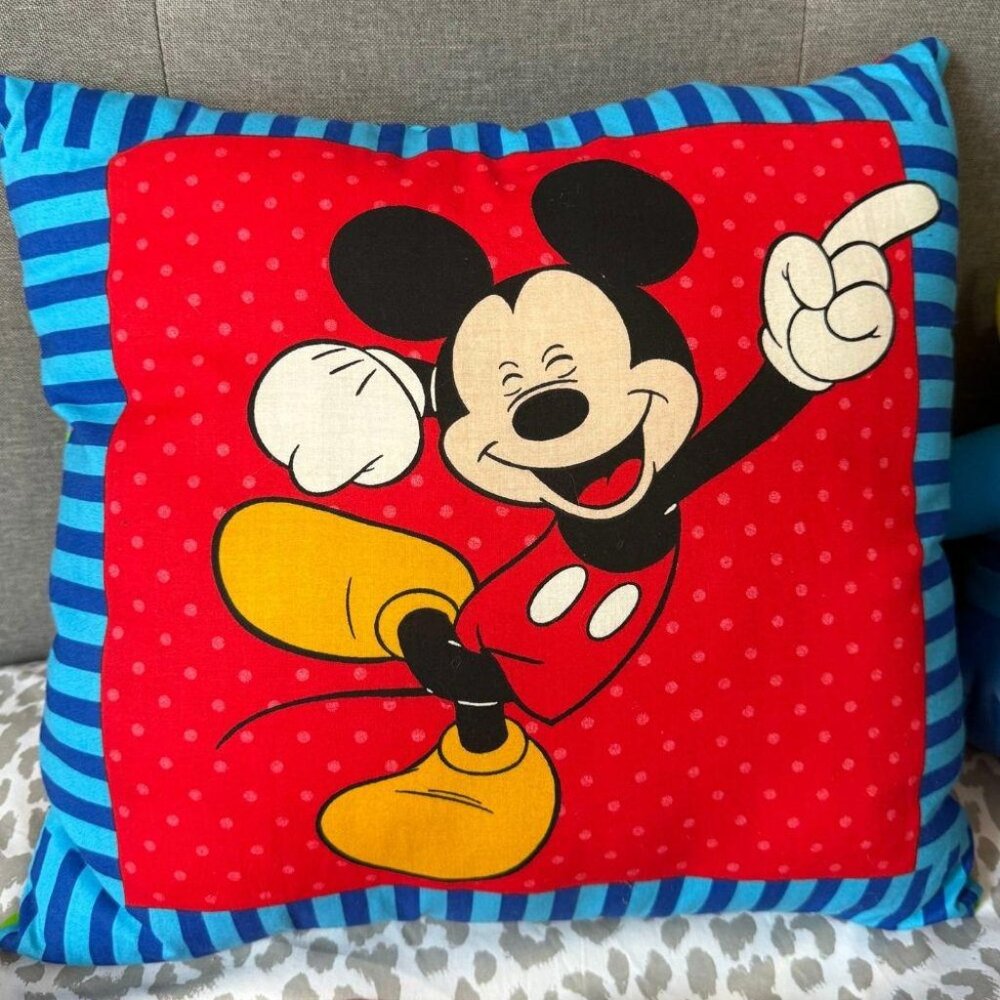 MICKEY‎ PILLOW